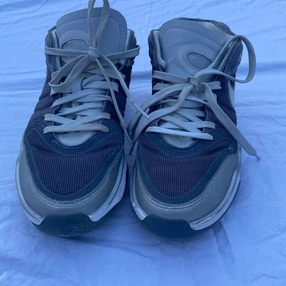 Nike Air Zoom G.T. Hustle 2 basketball shoes in the Light Carbon Women's size 9 - Picture 9 of 13